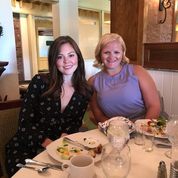 Meet your Posher, Stefanie - Picture 1 of 1